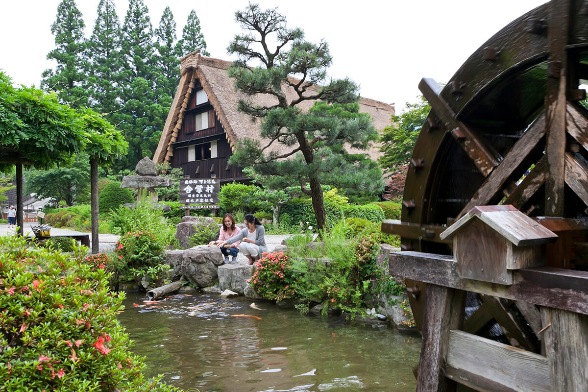 いでゆ朝市・下呂温泉合掌村