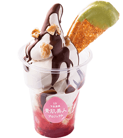 栃の実シフォンのチョコパフェ